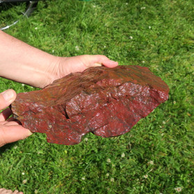 Jaspis punainen raaka 5,7kg 33x20x10cm Kittilä Suomi Hi13/A. Ks. video