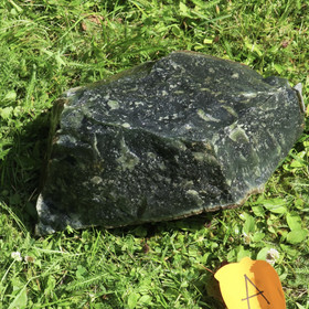 Jaloserpentiini iso 10,8kg Kittilä Suomi Hi120a