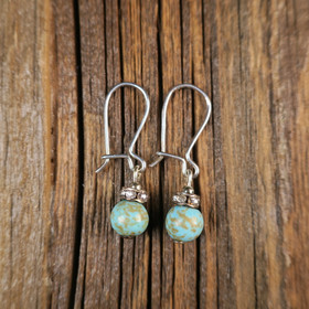 Korvakorut turkoosi 6mm zirkonikoristein