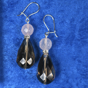 Korvakorut savukvartsi ja ruusukvartsi zirkonikoristein, kookkaat VHZ1