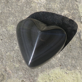 Sateenkaariobsidiaani sydän 57g SAS20