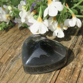 Sateenkaariobsidiaani sydän 58g SAS15