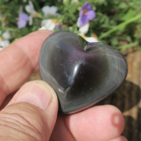 Sateenkaariobsidiaani sydän 58g SAS15