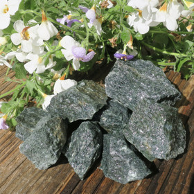 Fuksiitti raaka Kittilä Suomi Hi168. Valitse koko 1-50g