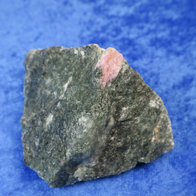 Rubiinifuksiitti raaka 130g Kittilä Suomi. Hi167