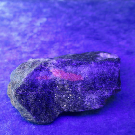 Rubiinifuksiitti raaka 145g Kittilä Suomi. Hi167