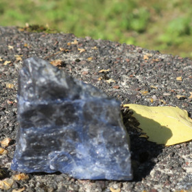  Sodaliitti raaka 24g tummansininen Hi69