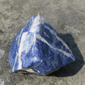 Sodaliitti raaka 161g Hi69