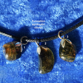 Riipus rumpuhiottu verdeliitti epidootinvihreä elbaiitti turmaliini