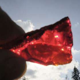 Raakalasi 22g kirkkaanpunainen nro56