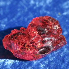 Raakalasi 28g kirkkaanpunainen nro51