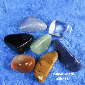 7 Chakran hoitokivisetti n. 8g rumpuhiottu nro CHrhS2
