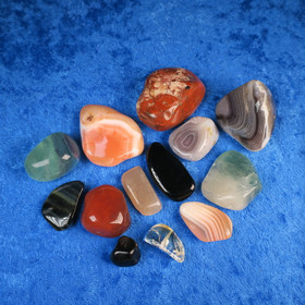 Onnenkivisetti 100g rumpuhiottuja härän onnenkiviä HOX2