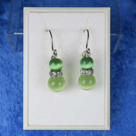 Korvakorut vihreä kissansilmälasi zirkonikoristein 8z6