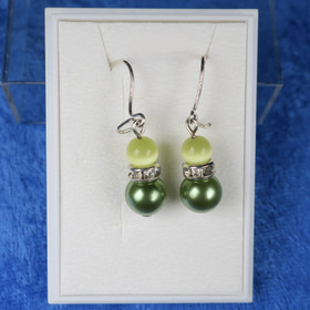 Korvakorut keltainen kissansilmälasi ja vihreä helmi zirkonikoristein