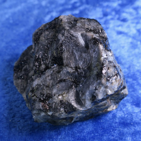 Larvikiitti raaka 156g Larvik Norja. Hi117 