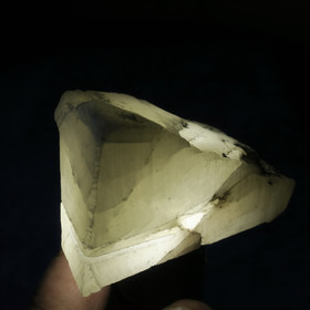 Lumikvartsi 208g Torro Suomi Hi178