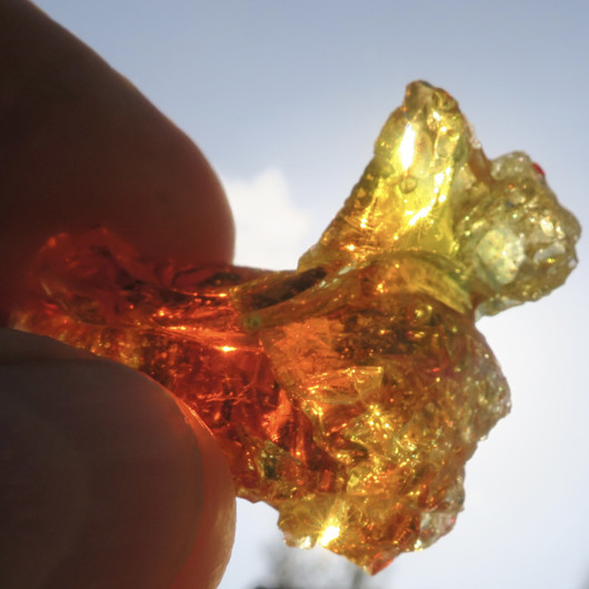 Raakalasi keltaoranssi kaksivärinen 28g nro33