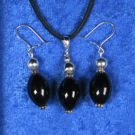 Korusetti riipus ja korvakorut onyksi soikea onyxB