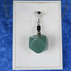 Riipus vihreä kulmikas aventuriini ja hematiitti B