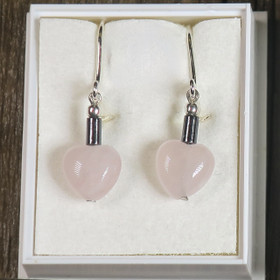 Korvakorut ruusukvartsisydän ja hematiitti SKP