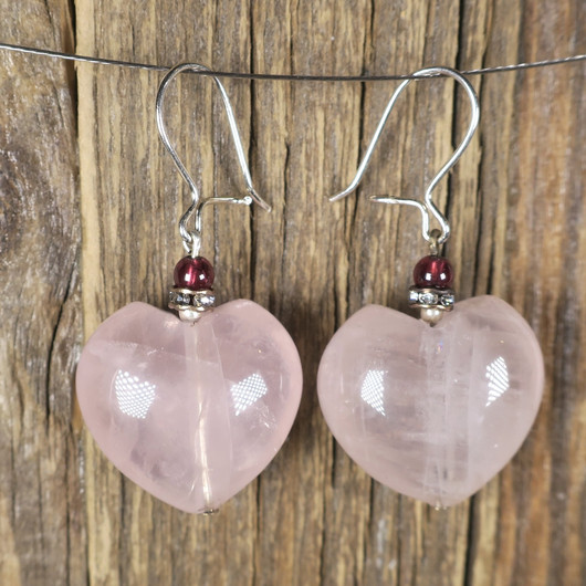 Korvakorut ruusukvartsisydän ja almandiini granaatti WWZ