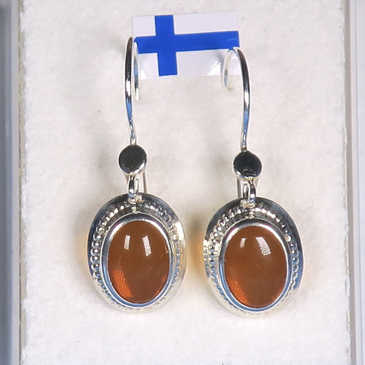 Korvakorut meripihka 6x8mm