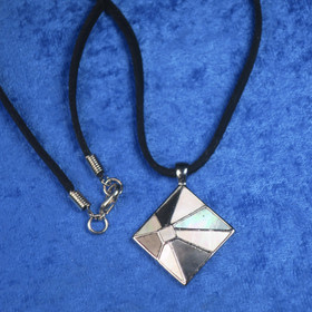 Riipus simpukka neliskulmainen