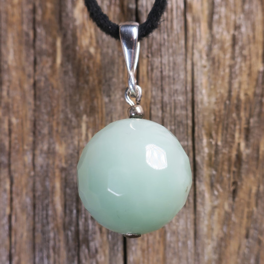 Riipus prehniitti 14mm kookkaat. Prisilla