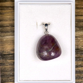 Riipus rubiini rumpuhiottu