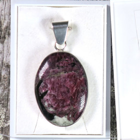 Hopeariipus eudialyytti ovaali  EUD5