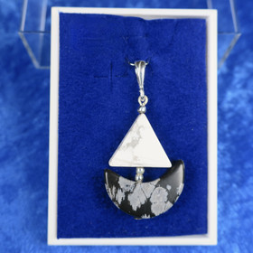 Riipus lumihiutaleobsidiaani purjelaiva PUOSU6