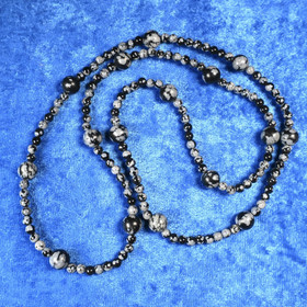 Kaulahelmet lumihiutaleobsidiaani 65cm LUMO