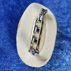 Rintakoru keramiikkaa poro