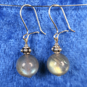 Korvakorut labradoriitti 10mm, hopeakukka SYLVI2