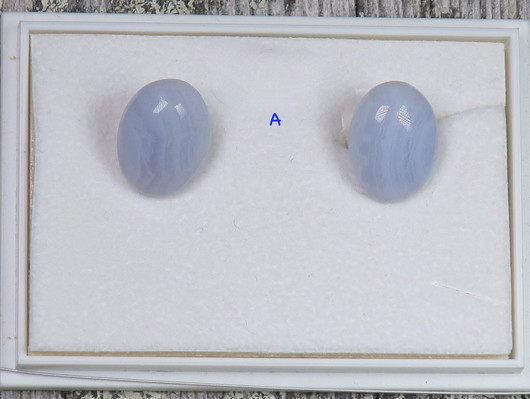 Hopea klipsikorvakorut kalsedoni 10x13mm