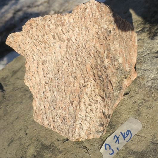 Kirjomaasälpä raaka 3,7kg 17x14x13cm Suomi Tammela Hi134