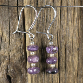 Korvakorut tsharoiitti sirot 3krs. 64ko9 