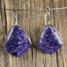 Korvakorut tsharoiitti kulmikkaat. 64ko27