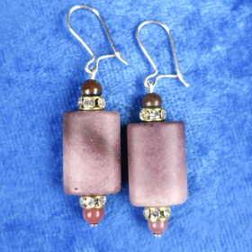 Korvakorut mookaiittijaspis zirkonikoristein D