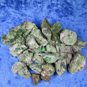 Kromidiopsidi raaka vihreä. Outokumpu Suomi. Hi52. Valitse koko 1-60g