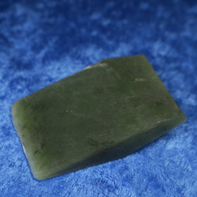 Nefriitti sahattu pala 23g Hi58b