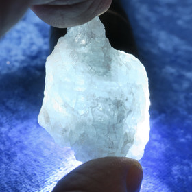 Akvamariini raaka 33g  Hi185b