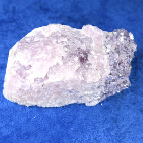 Kunziitti ja lepidoliitti raakakivi 219g Suomi Hi68U