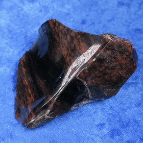 Mahonkiobsidiaani raaka 108g 60x75x30mm  Hi183