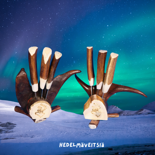 Veitsiteline poronsarvi, jossa 3 kpl hedelmäveitsiä poronsarvikahvalla