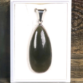 Hopeariipus nefriittipisara tummanvihreä