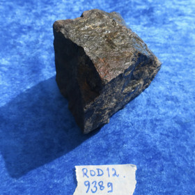 Rodoniitti 938g raakakivi, keräilykivi. Vittinki Suomi ROD12