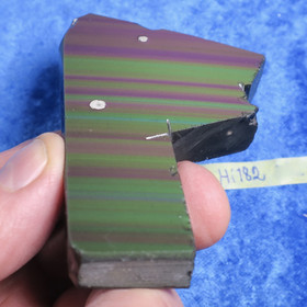 Sateenkaariobsidiaani siivu 111g Hi182