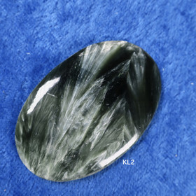 Kapussi serafiniitti klinokloori ovaali KL2